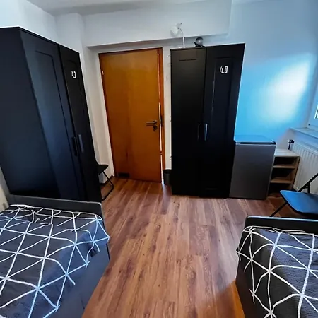Boardinghouse Hef Finkenweg 홈스테이 *