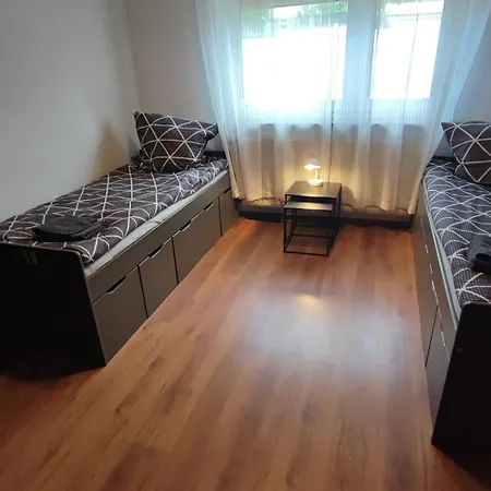 Δωμάτια σε οικογενειακή κατοικία Boardinghouse Hef Finkenweg *